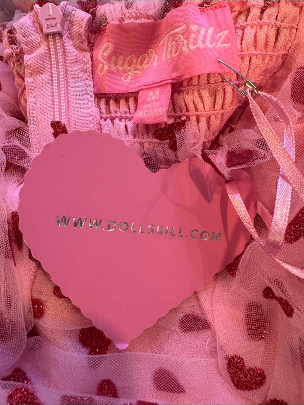 NWT Dolls Kill Sugar Thrillz Pink Glitter Heart Tulle Dress M - Picture 2 of 4